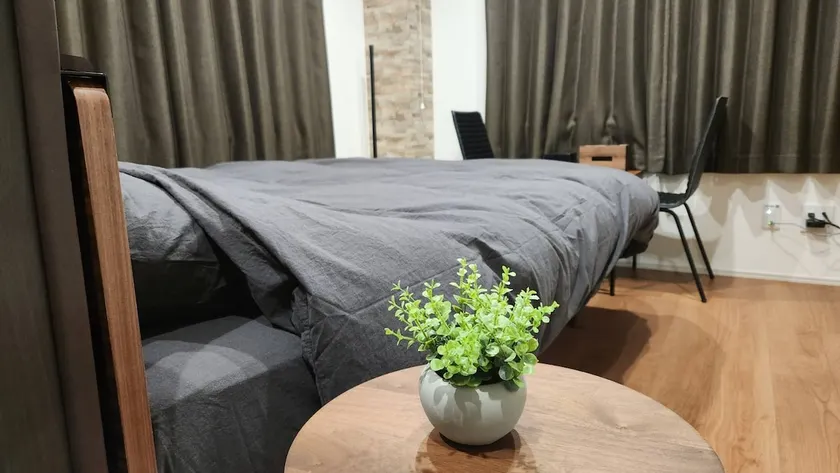 About 3 minutes on foot from Kanazawa Station, Kanazawa Port. One room in a business or couple apartment - Image 1