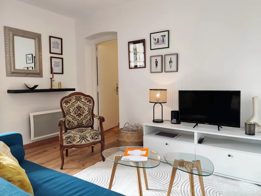 Apartment. Suze-la-Rousse - Image 1