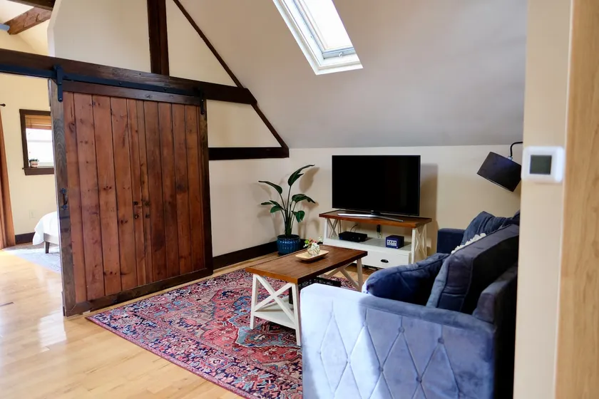 1 Bedroom with Beach Access - Image 1
