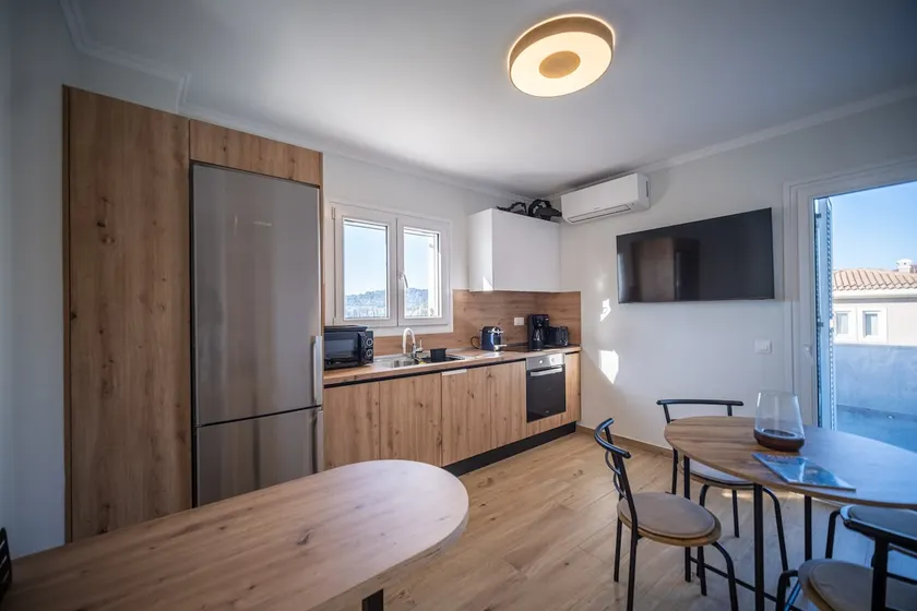 The Seven Islands One-Bedroom Apartment for 3 - Image 1