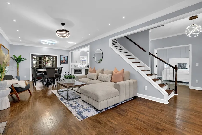 Modern & Stylish “white House” Near Piedmont park - Image 1