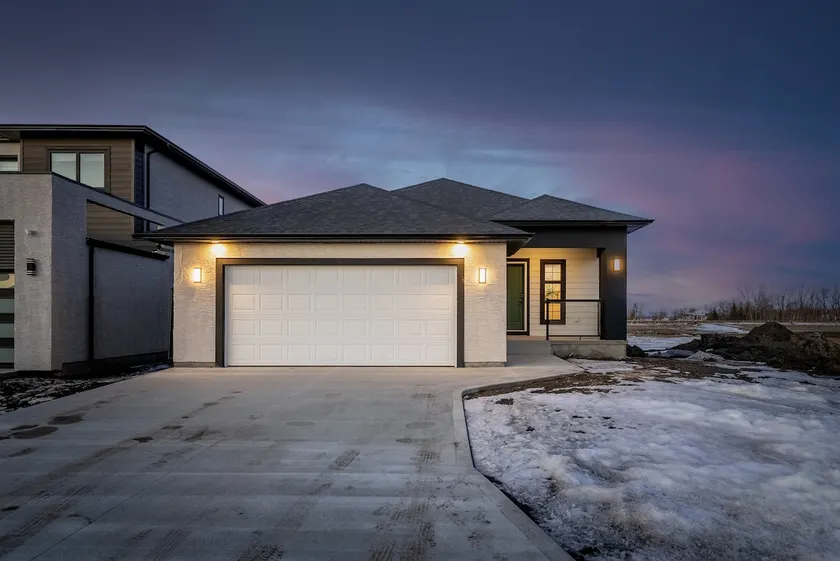 Brand New 3BR Home |Wi-Fi| Parking |Near Winnipeg - Image 1