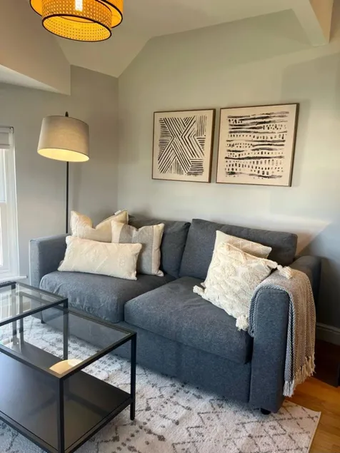Prince Arthur Apartment - Image 1