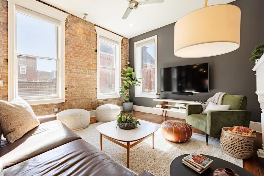 Luxury 4BR Home with Gym, EV Parking, Near Washington Park - Image 1