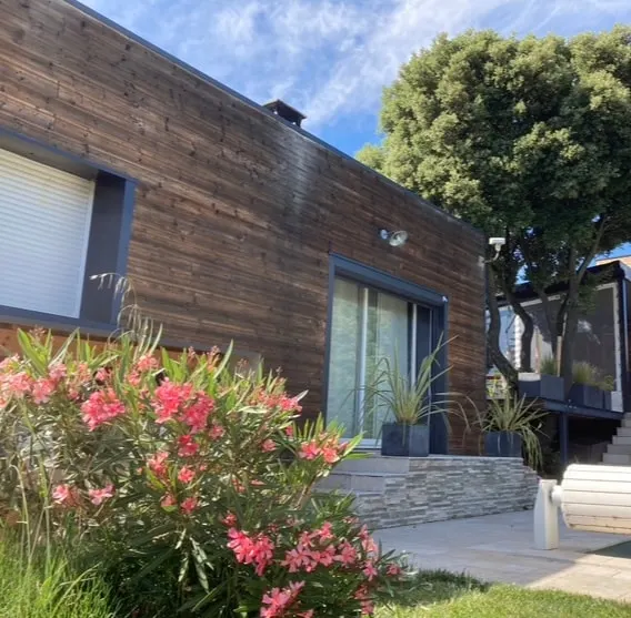 Alex's house. - Image 1