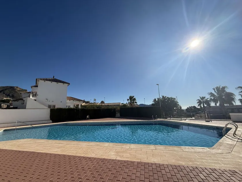 3 bed Villa Isla Plana*shared pool*beach 4 mins! - Image 1