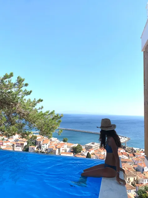 Villa olya plomari - Image 1
