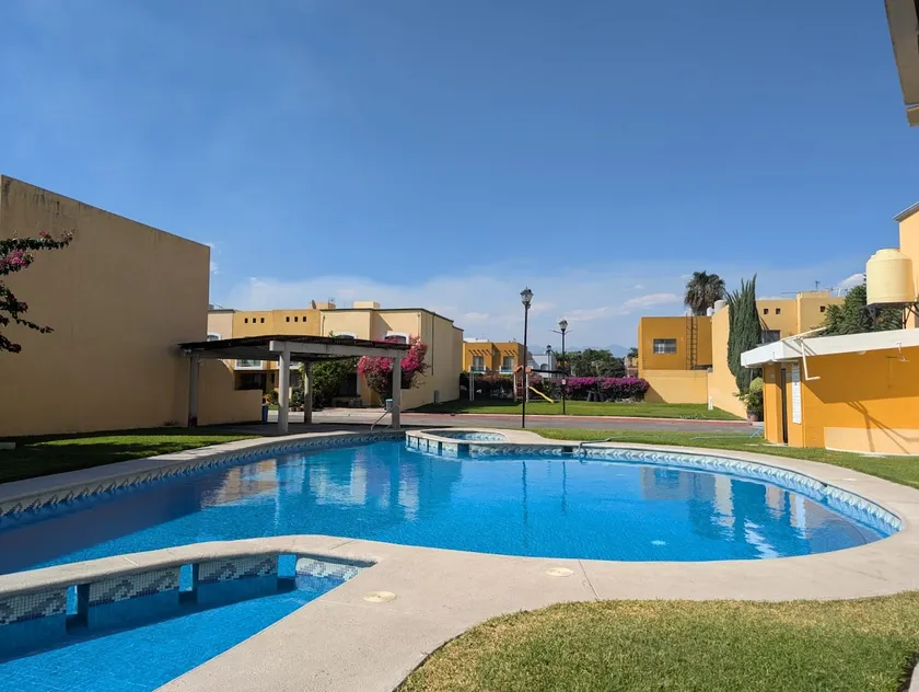 Beautiful House, Close to Event Gardens - Image 1