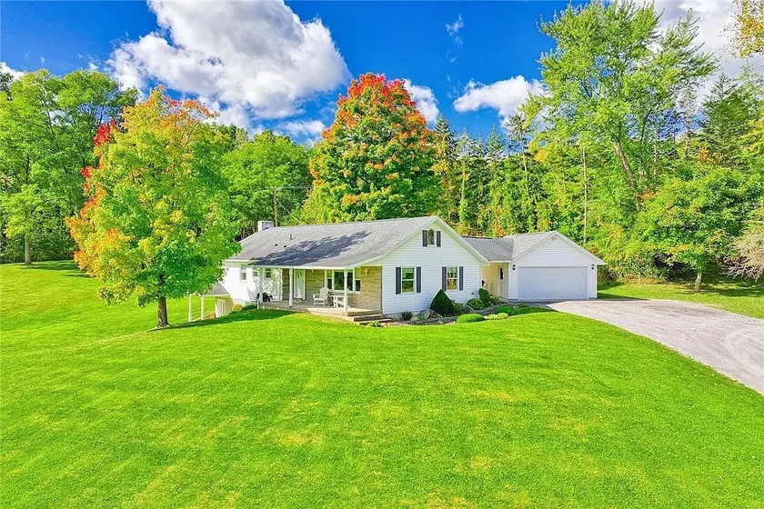 Spacious Keuka Lake Gem, BBQ, Firepit, Gameroom - Image 1
