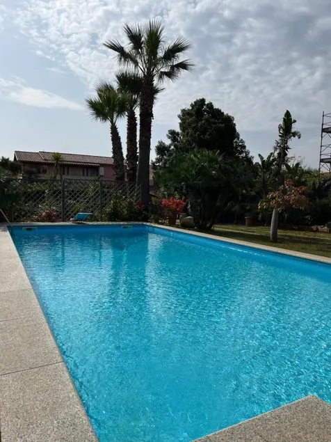 Villa Iris - Image 1