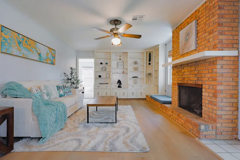 5BR Home * Hi-Speed Wifi * King suit * Fire Pit - Image 1