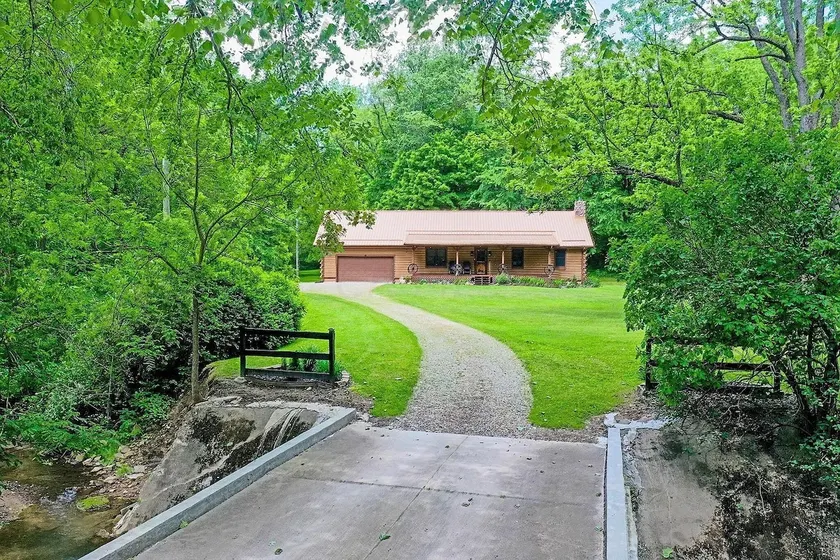 Hollow Haven Getaway - Image 1