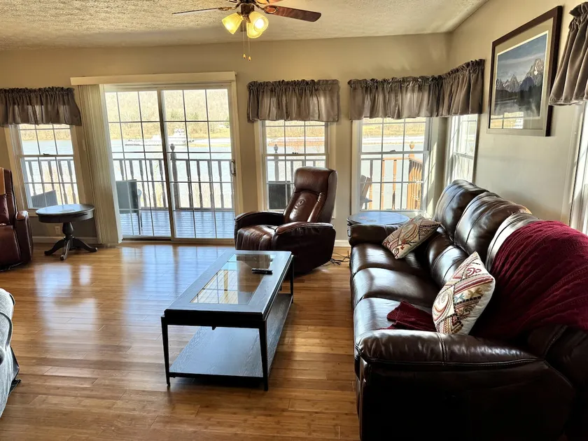 Buster's River Retreat - Image 1