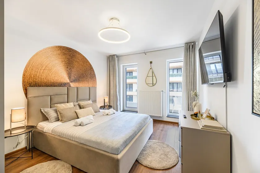 MoHost Grey | Sleek Stay near Coresi Mall - Image 1