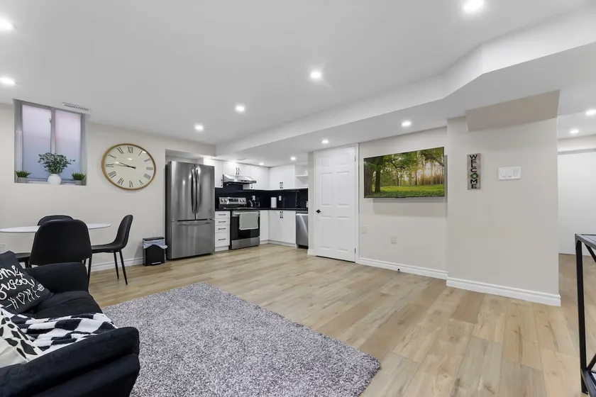 Seven Wonders: Premium Apt 2B/1B, 5G, Parking! - Image 1