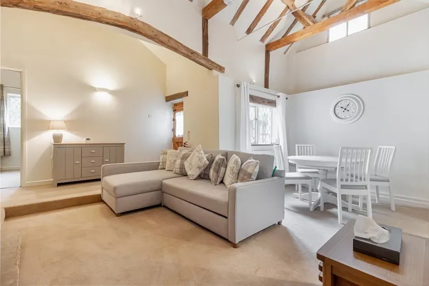 Cosy 1 Bedroom Cottage, The Old Thatch, Bredon - Image 1