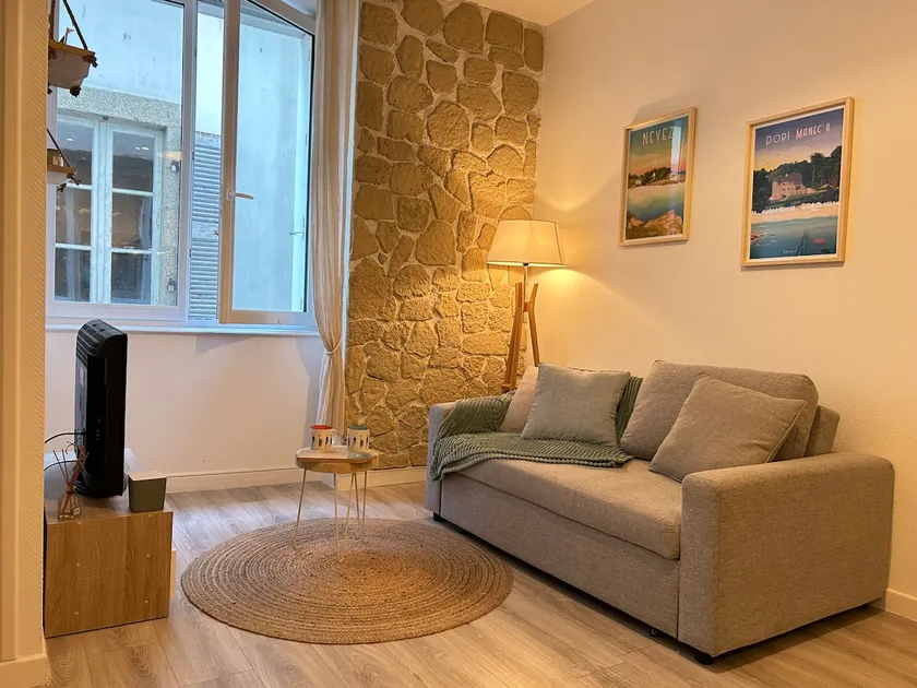 Superb sea view for this apartment in the center of Concarneau with parking. - Image 1