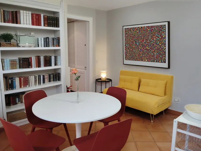 VFH Guicciardini Stylish Apartment - Image 1