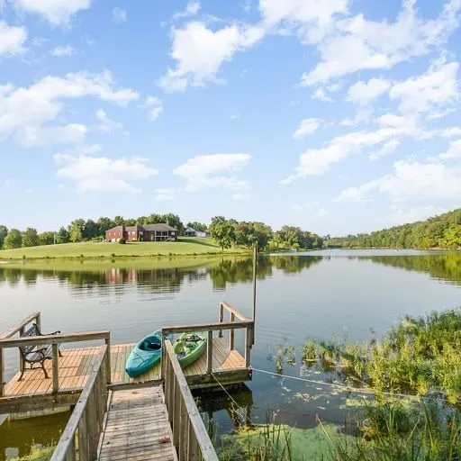 Cozy Lake House w/ dock/boats &Hot Tub by ark - Image 1