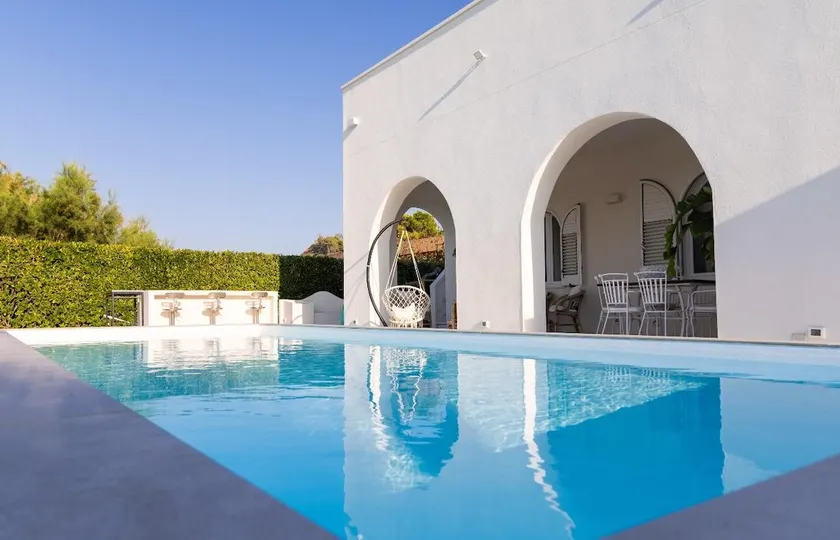 Nefertiti Luxury Beach Villa - Image 1