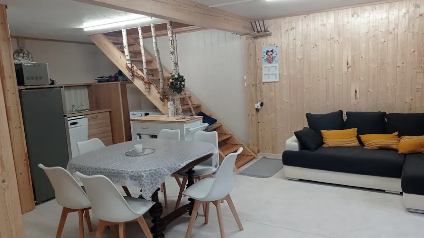 Le Cocon des 3 Pins cottage, quiet and in a natural setting - Image 1
