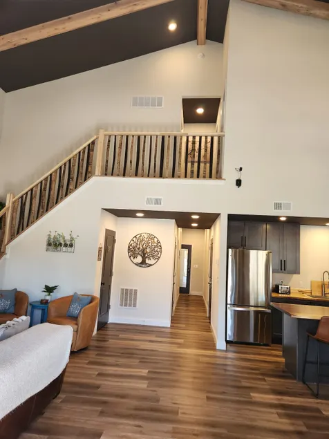 Lake House Getaway - Image 1