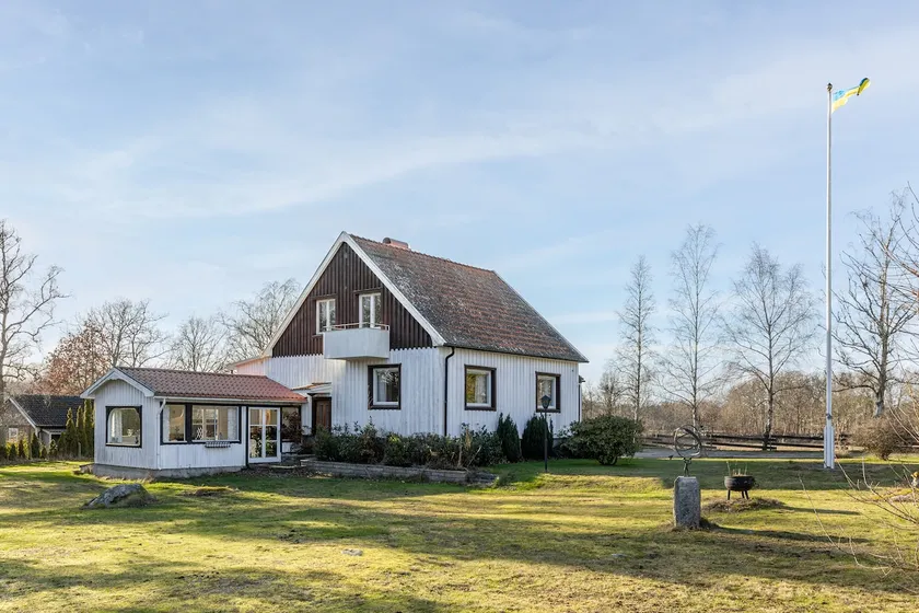 Guest house - Image 1