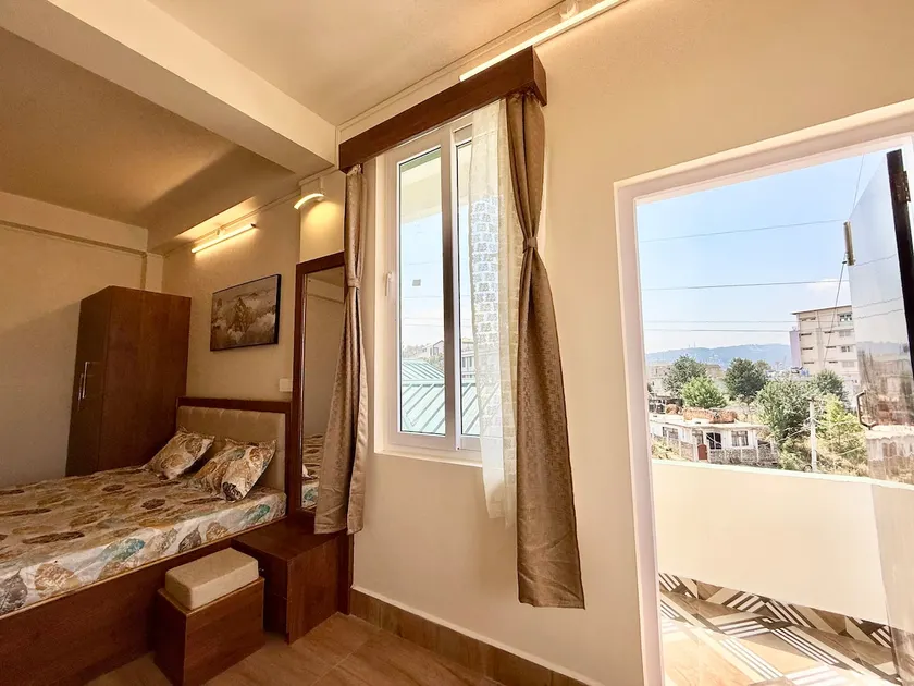 Serene 2BHK Villa Apartment amidst the Mountains - Image 1
