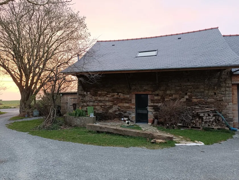 Atypical gîte In the countryside 20 min from Mont St Michel - Image 1