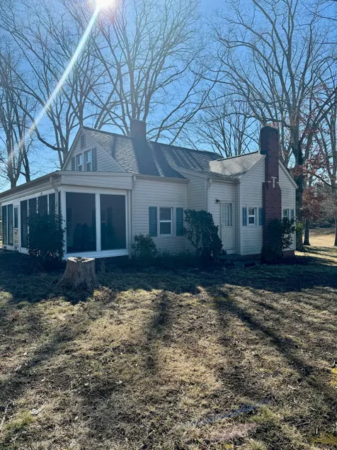 Papa's House at Tucker's Farm - Image 1