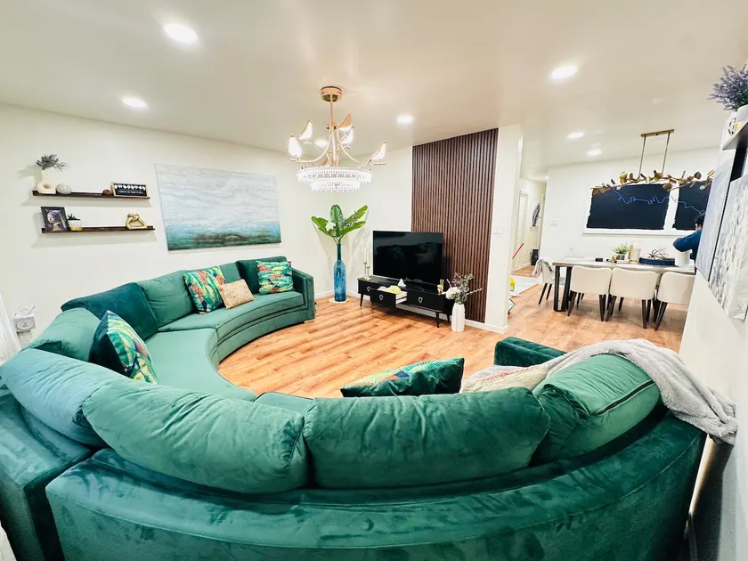 Luxury Urban Loft 3Bed|2BA nearNYC MetLife+Parking - Image 1