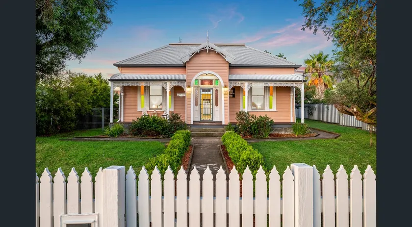 Endsleigh Cottage - Hunter Valley Vineyard Escape. - Image 1
