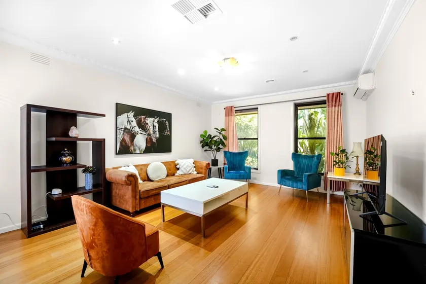 Perfectly Located Family Home in Hoppers Crossing - Image 1