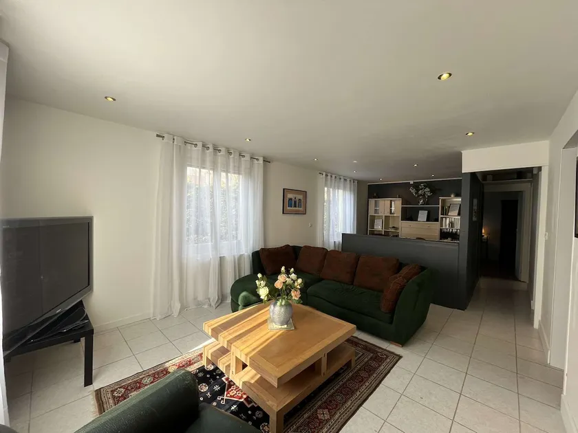 The Beautiful Stay Apartment - Image 1