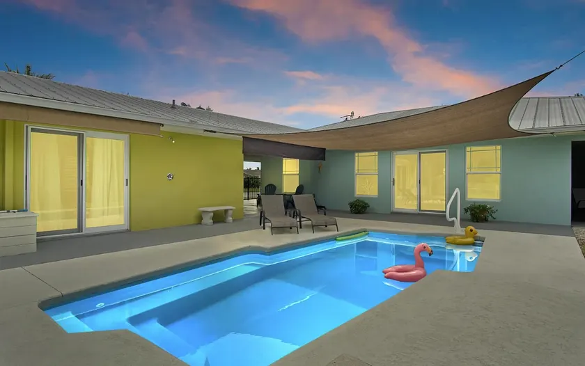 Casola Guest House By the Beach Historic Stuart FL - Image 1