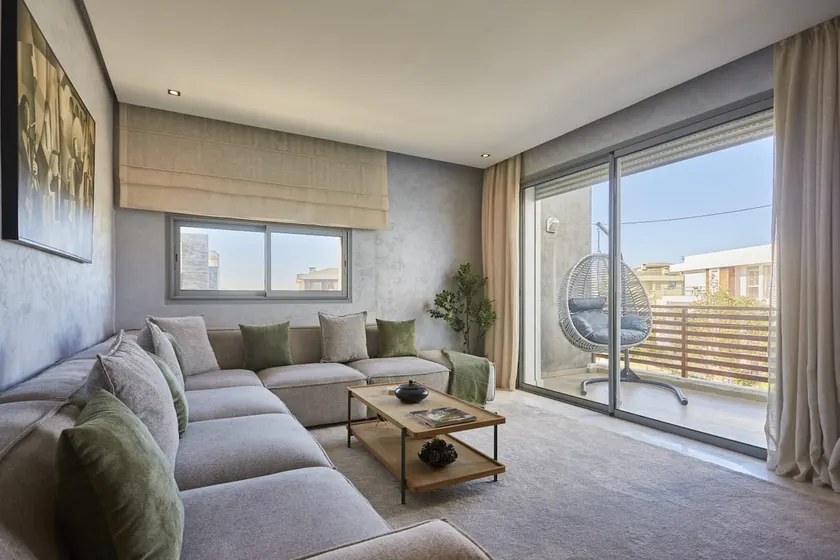 Family-Friendly 3BR with Garden and Outdoor Space - Image 1