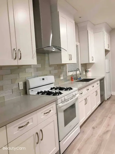Unit B-Work & Wander Fremont！ - Image 1