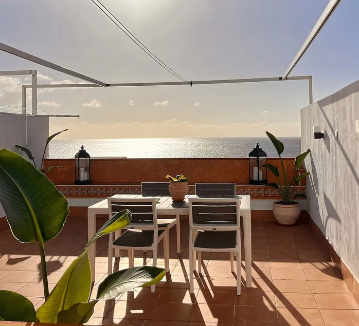 Canary Treasure Sunset By The Sea Modern Apartment with Ocean Views - Image 1
