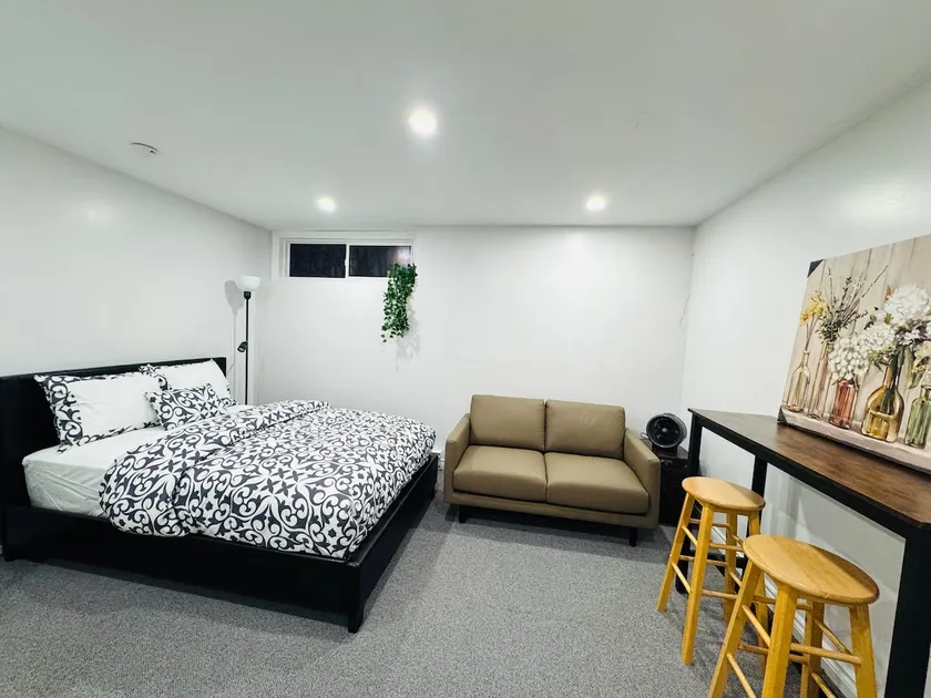 Cozy and Quiet Parkside House - Image 1