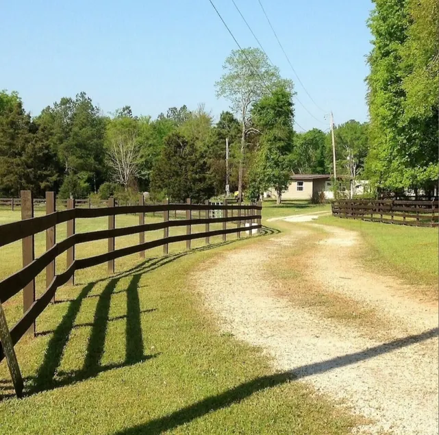Lake Life is better at Angler's Retreat! - Image 1