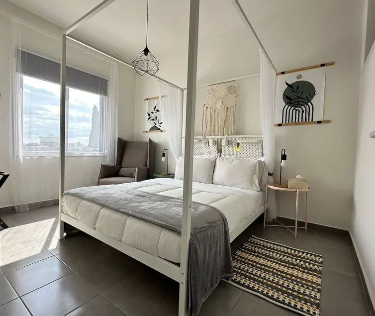 Charming 1bdr apartment - Image 1