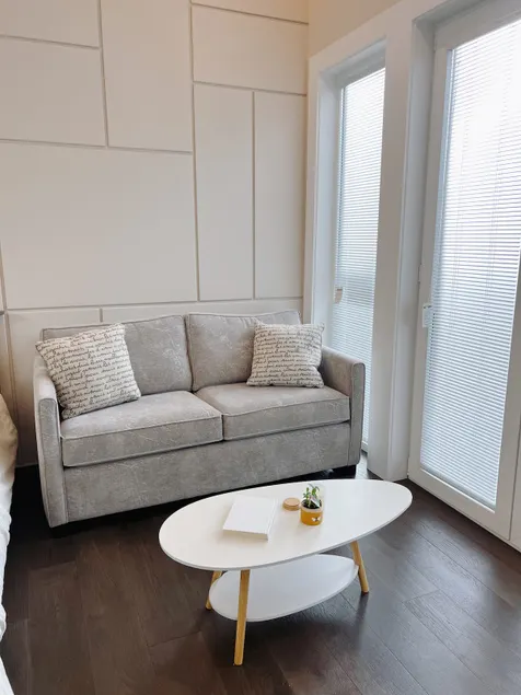 Luxury/private/walk to dining/free parking/2 beds - Image 1