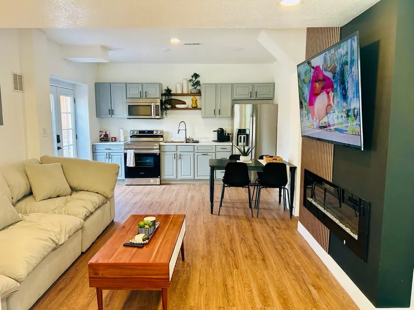 Family Getaway Near Airport | Walk-Out Basement - Image 1