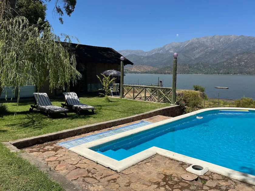 Cabin-house on the shore of Aculeo lagoon and pool - Image 1