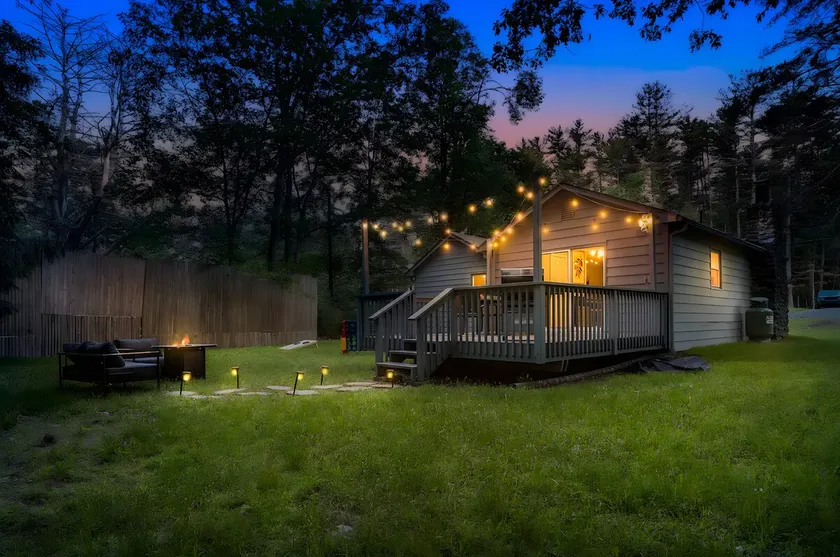 Retro Countryside Cabin | Cozy Upstate NY Private Retreat! - Image 1