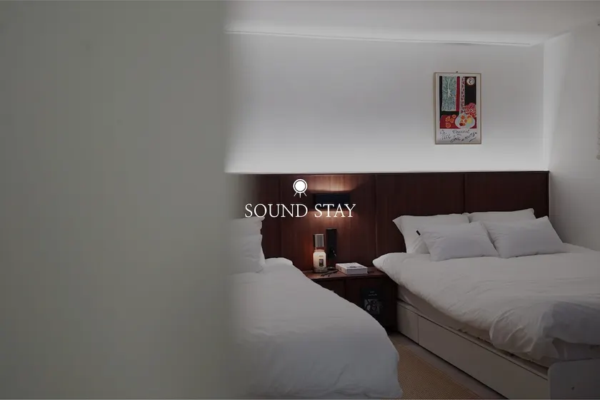 Sound Stay | 1 minute walk from Sillim Station | Netflix | 2 queen beds | 20 minutes from Hongdae | Remodeling - Image 1