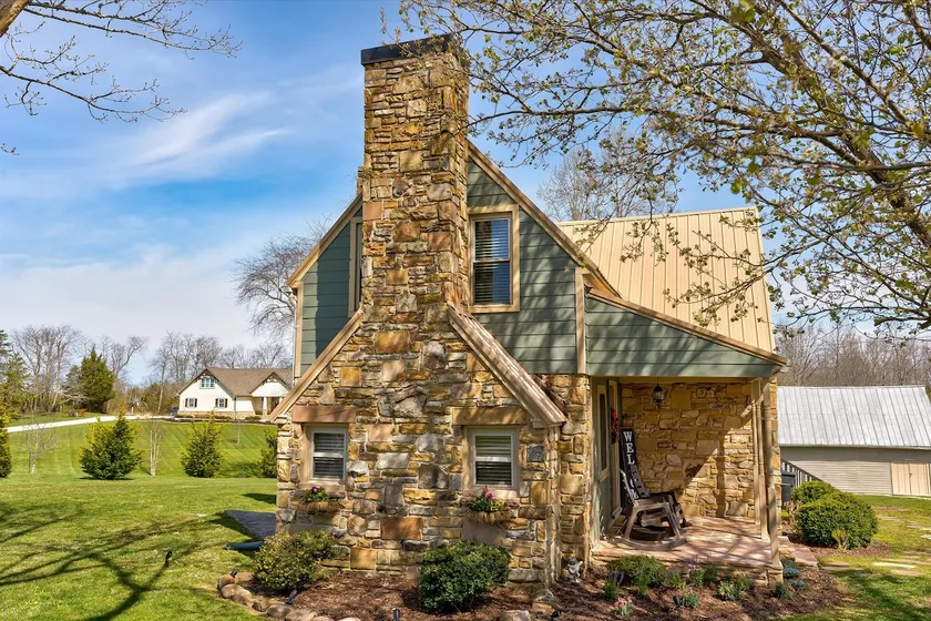 The Oaken Homestead Get Away - Image 1