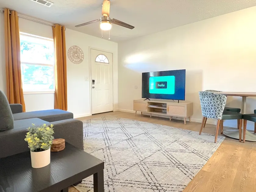 Central Saver - 2 Bedroom MSU - Image 1