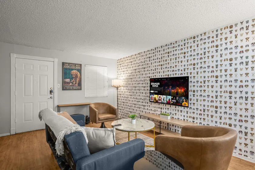 Brentwood 1BR | ACL Fest Weekend Base - Image 1