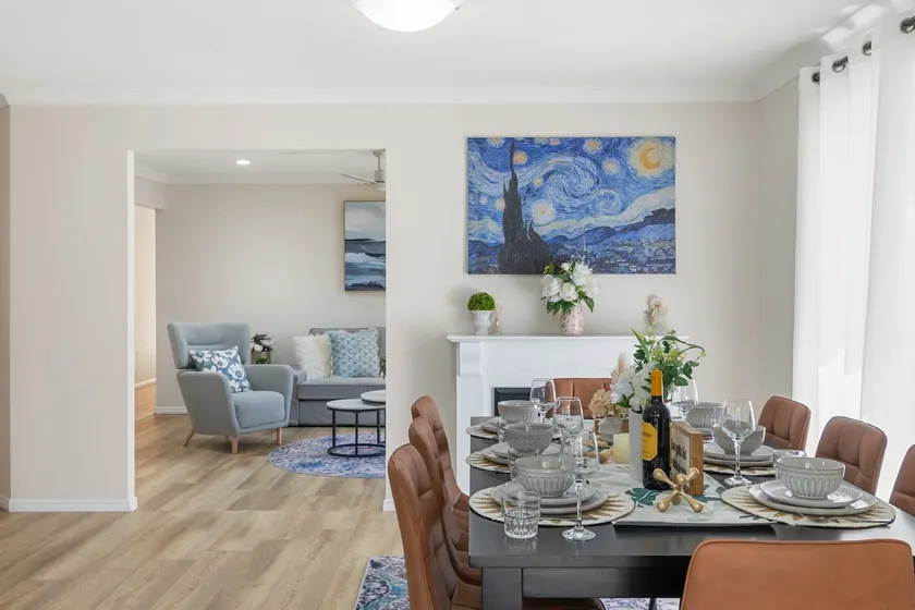Spacious 4BR Home Near Calamvale & Sunnybank - Image 1